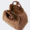 Mala marinha extra pequena em tecido teddy, cor camelo Mala marinha extra pequena em tecido teddy, cor camelo