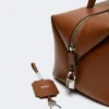 Mala tipo bowler média em pele natural, castanho âmbar Mala tipo bowler média em pele natural, castanho âmbar