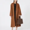 Mala Whitney de Max Mara 6 – média, castanho âmbar Mala Whitney de Max Mara 6 – média, castanho âmbar