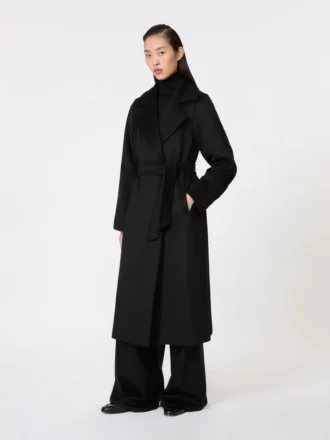 Manuela Coat, preto