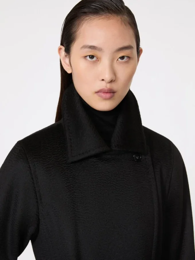 Manuela Coat, preto Manuela Coat, preto