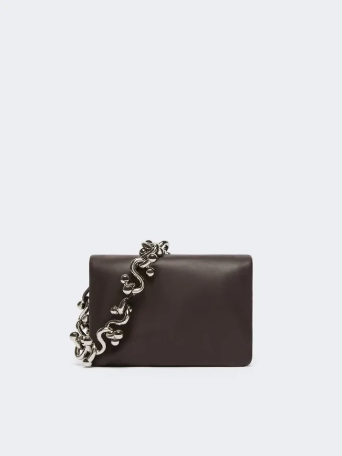 Mini bolsa Soffy em pele napa acolchoada, cor cacau Mini bolsa Soffy em pele napa acolchoada, cor cacau