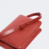 Mini-bolsa Soffy em pele napa acolchoada, vermelho tijolo