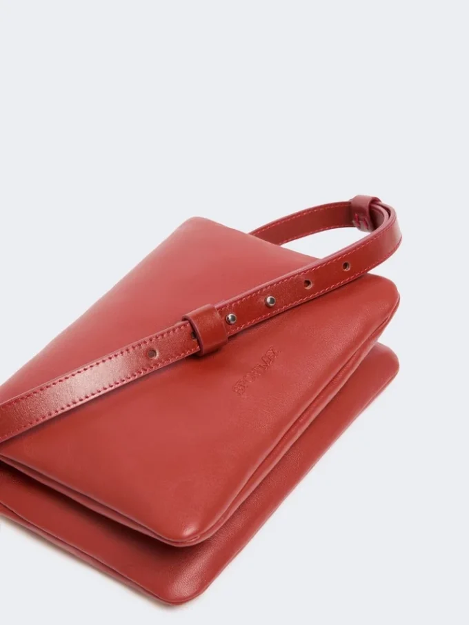 Mini-bolsa Soffy em pele napa acolchoada, vermelho tijolo