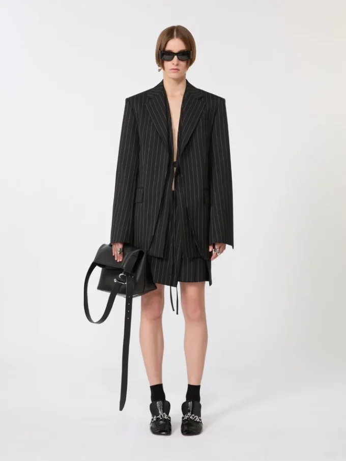 Blazer de gabardine às riscas, preto Blazer de gabardine às riscas, preto