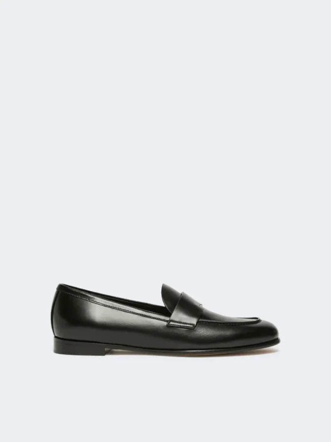 Mocassins em pele semibrilhante, pretos