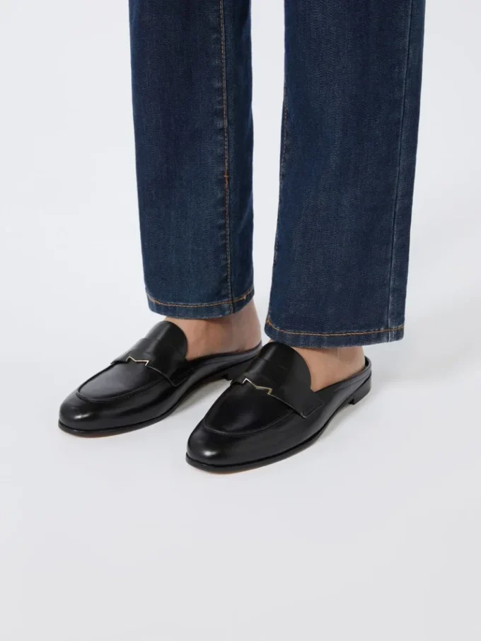 Mocassins tipo mule em pele lisa, pretos Mocassins tipo mule em pele lisa, pretos
