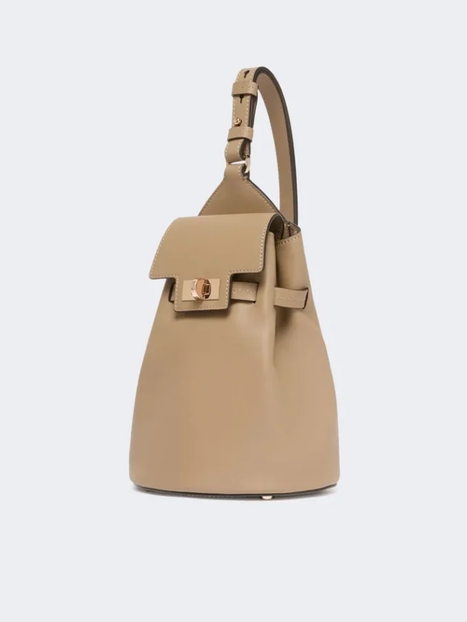 Mochila Margaux de couro, de um ombro, cor lama Mochila Margaux de couro, de um ombro, cor lama