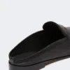 Mules em lona com efeito de ráfia, pretas Mules em lona com efeito de ráfia, pretas