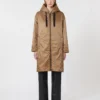 Parka acolchoada em lona repelente à água, cor camelo Parka acolchoada em lona repelente à água, cor camelo