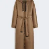 Parka comprida acolchoada em lona repelente à água, cor tabaco Parka comprida acolchoada em lona repelente à água, cor tabaco