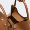 Pequena bolsa Marine em pele, castanho bronze Pequena bolsa Marine em pele, castanho bronze