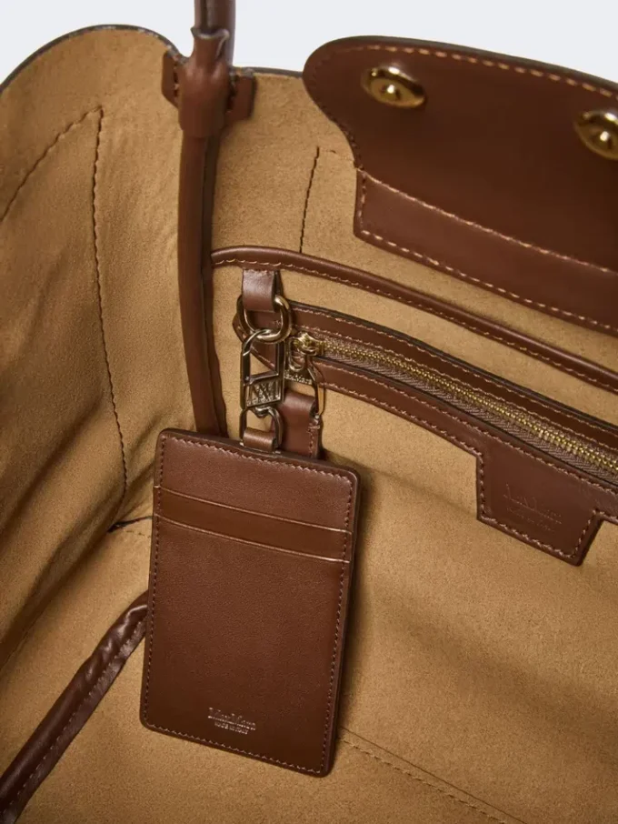 Pequena bolsa marinha em pele nubuck, castanho escuro Pequena bolsa marinha em pele nubuck, castanho escuro