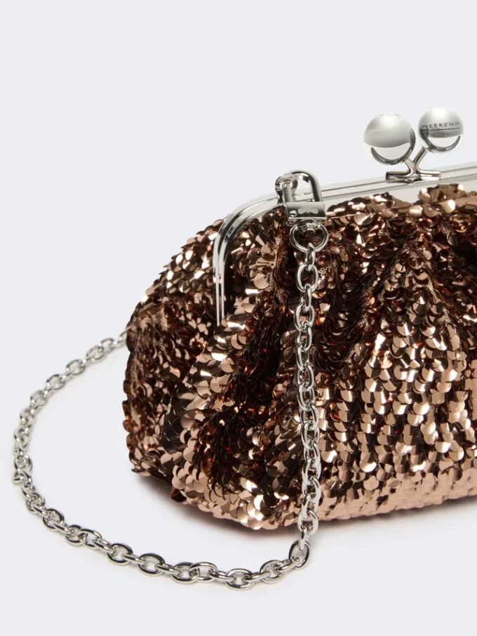 Pequena bolsa Pasticcino em cetim adornada com lantejoulas, rosa