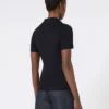 Polo de malha canelada em lã, azul ultramar Polo de malha canelada em lã, azul ultramar