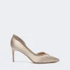 Sapatos de salto alto em cetim adornados com cristais, cor nude