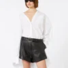 Sobretudo com detalhes plissados, branco óptico Sobretudo com detalhes plissados, branco óptico