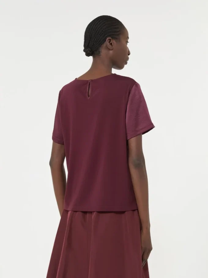 T-shirt em cetim e jersey, cor bordô T-shirt em cetim e jersey, cor bordô
