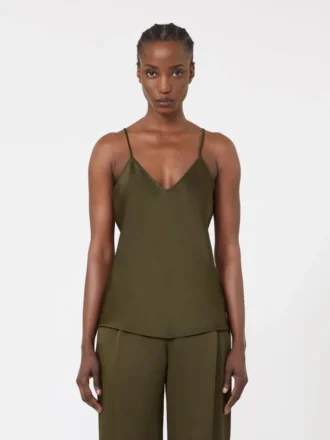 Top tipo camisola em cetim reverso, verde musgo