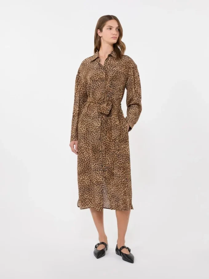 Vestido camisa em crepe de seda estampado, cor camelo Vestido camisa em crepe de seda estampado, cor camelo