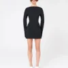 Vestido curto de cady com corte ajustado, preto Vestido curto de cady com corte ajustado, preto