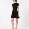 Vestido de malha, justo na cintura, preto Vestido de malha, justo na cintura, preto