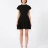 Vestido de malha, justo na cintura, preto Vestido de malha, justo na cintura, preto