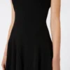 Vestido de malha, justo na cintura, preto Vestido de malha, justo na cintura, preto