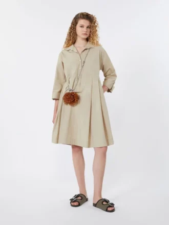 Vestido de popeline de algodão com saia em forma de sino, cor areia