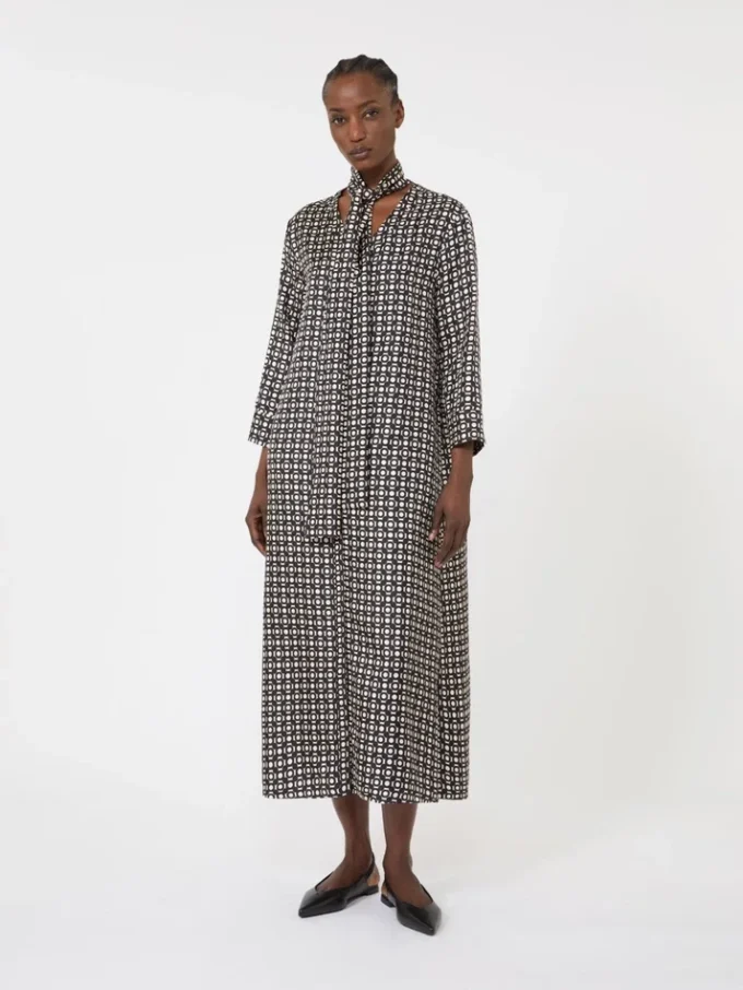 Vestido de seda estampado, preto