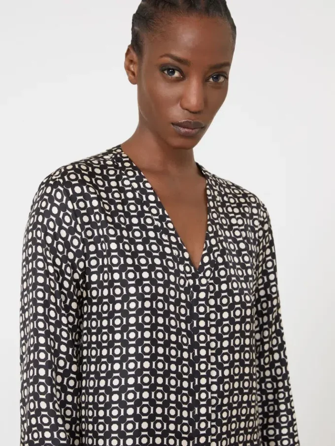 Vestido de seda estampado, preto