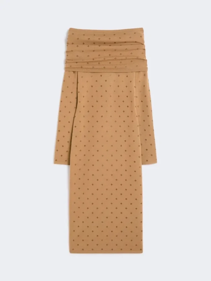 Vestido em fio de lã, cor pele