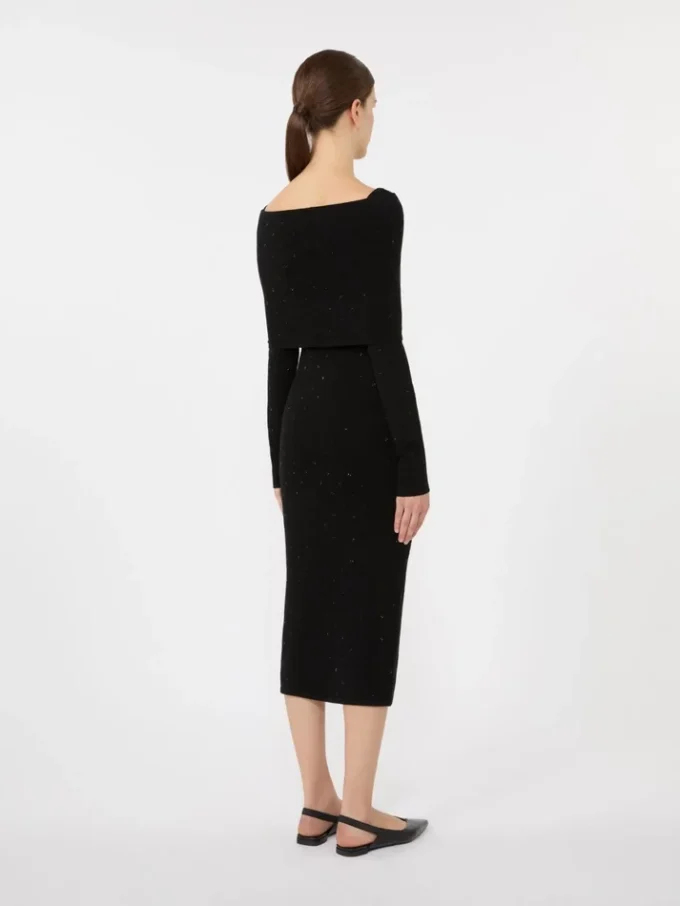 Vestido em fio de lã, preto Vestido em fio de lã, preto