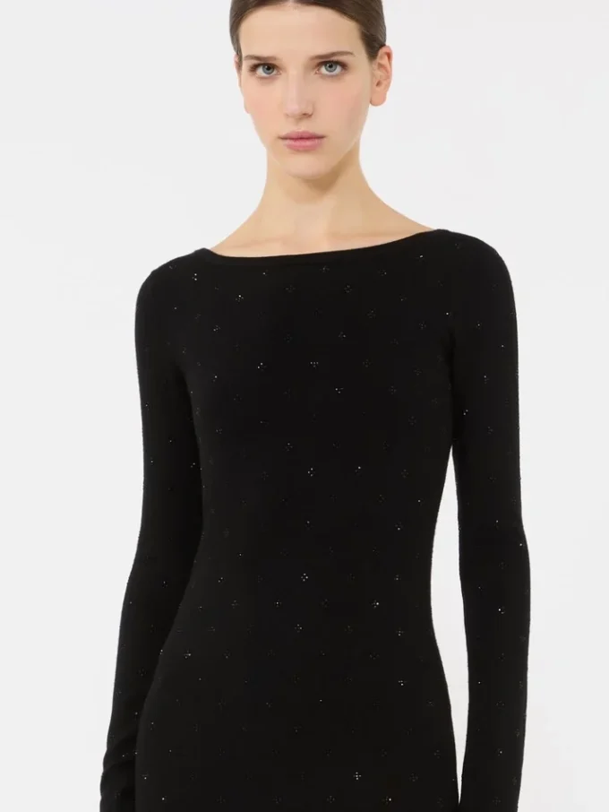Vestido em fio de lã, preto Vestido em fio de lã, preto