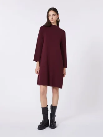 Vestido em fio de viscose elástico, cor bordô