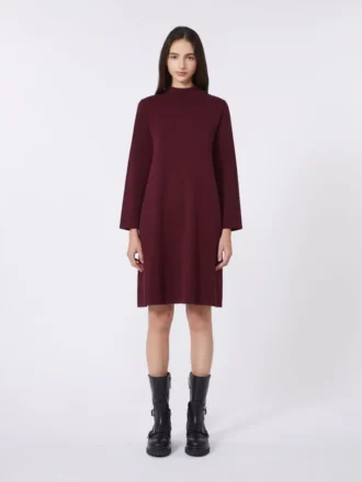 Vestido em fio de viscose elástico, cor bordô