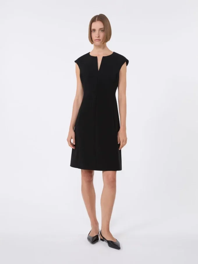 Vestido estilo princesa em cady, preto Vestido estilo princesa em cady, preto