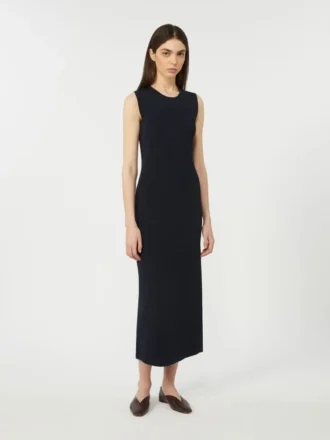 Vestido justo em crepe de viscose, azul ultramar Vestido justo em crepe de viscose, azul ultramar