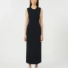 Vestido justo em crepe de viscose, azul ultramar Vestido justo em crepe de viscose, azul ultramar