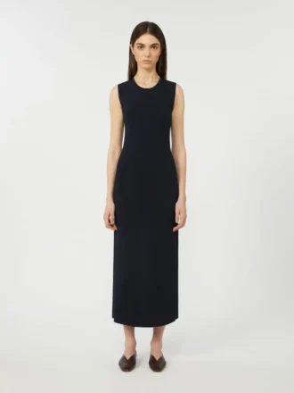 Vestido justo em crepe de viscose, azul ultramar Vestido justo em crepe de viscose, azul ultramar