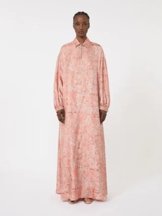 Vestido kaftan em sarja estampada, cor de coral