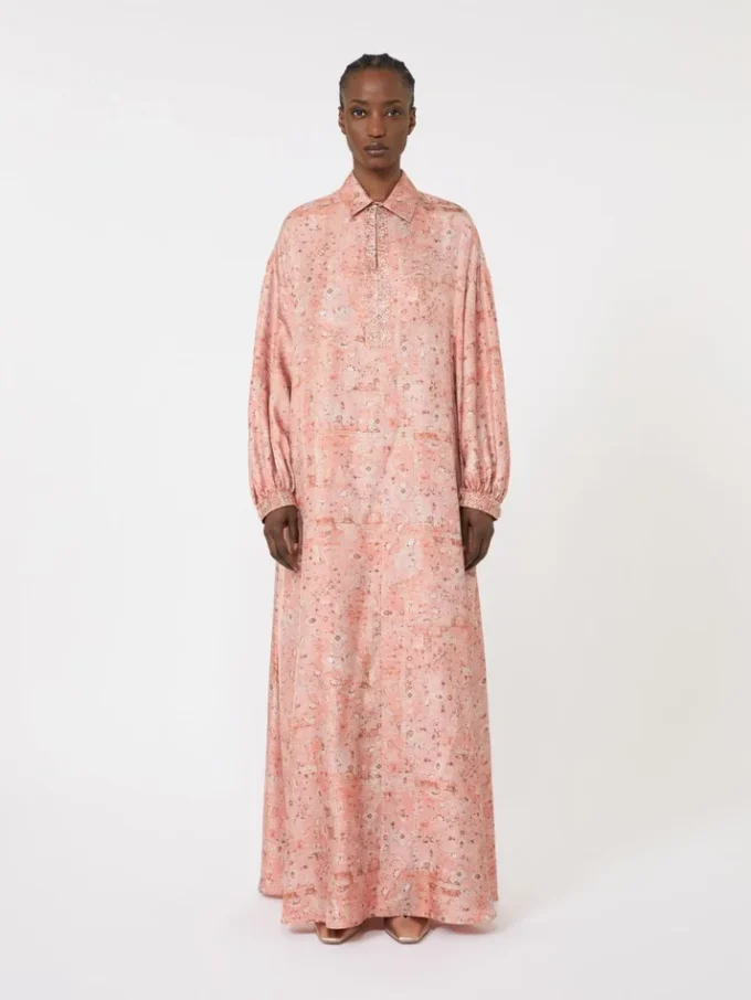 Vestido kaftan em sarja estampada, cor de coral