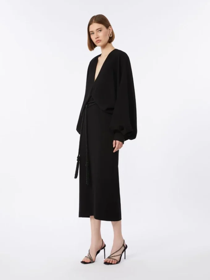 Vestido leve em cady, preto Vestido leve em cady, preto