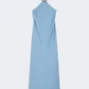 Vestido leve em cetim, azul claro Vestido leve em cetim, azul claro