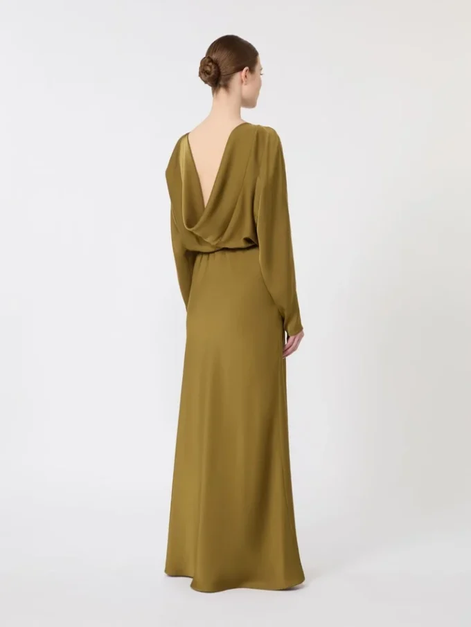 Vestido leve em cetim, cor cáqui Vestido leve em cetim, cor cáqui