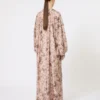 Vestido longo com corte em V e estampa lama, ouro rosa Vestido longo com corte em V e estampa lama, ouro rosa