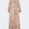 Vestido longo com corte em V e estampa lama, ouro rosa Vestido longo com corte em V e estampa lama, ouro rosa