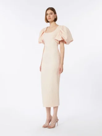 Vestido longo em jacquard cloque, cor pó