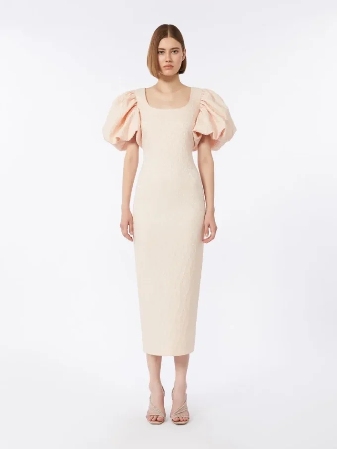 Vestido longo em jacquard cloque, cor pó Vestido longo em jacquard cloque, cor pó