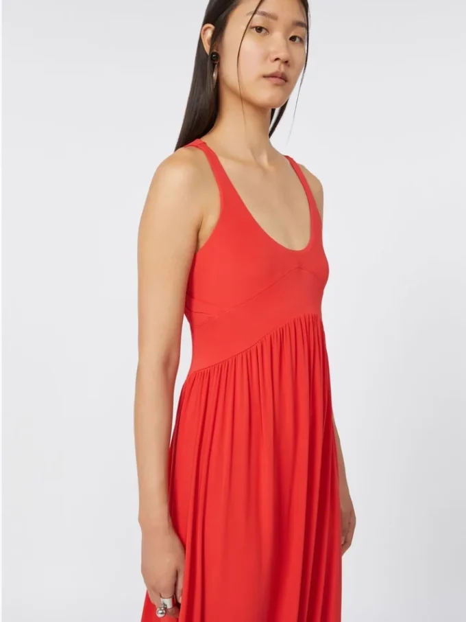 Vestido longo em jersey de crepe, cor de coral Vestido longo em jersey de crepe, cor de coral